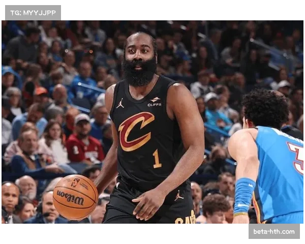 雷霆华莱士20分10助攻 防守端贡献3抢断限制哈登 雷霆华莱士20分10助攻 防守端贡献3抢断限制哈登